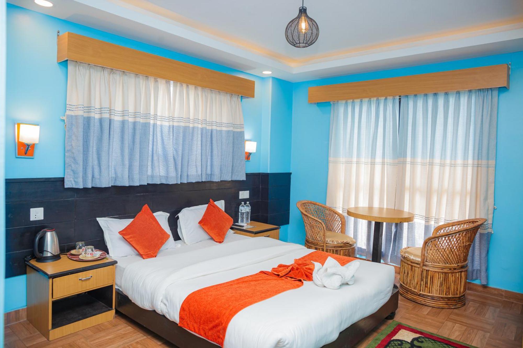 Hotel The Billabong Garden Pokhara Exterior foto