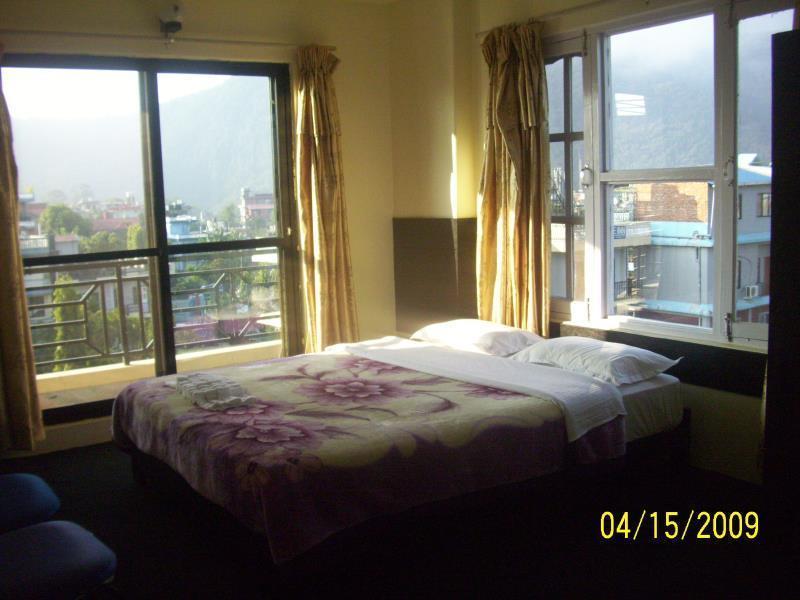 Hotel The Billabong Garden Pokhara Exterior foto